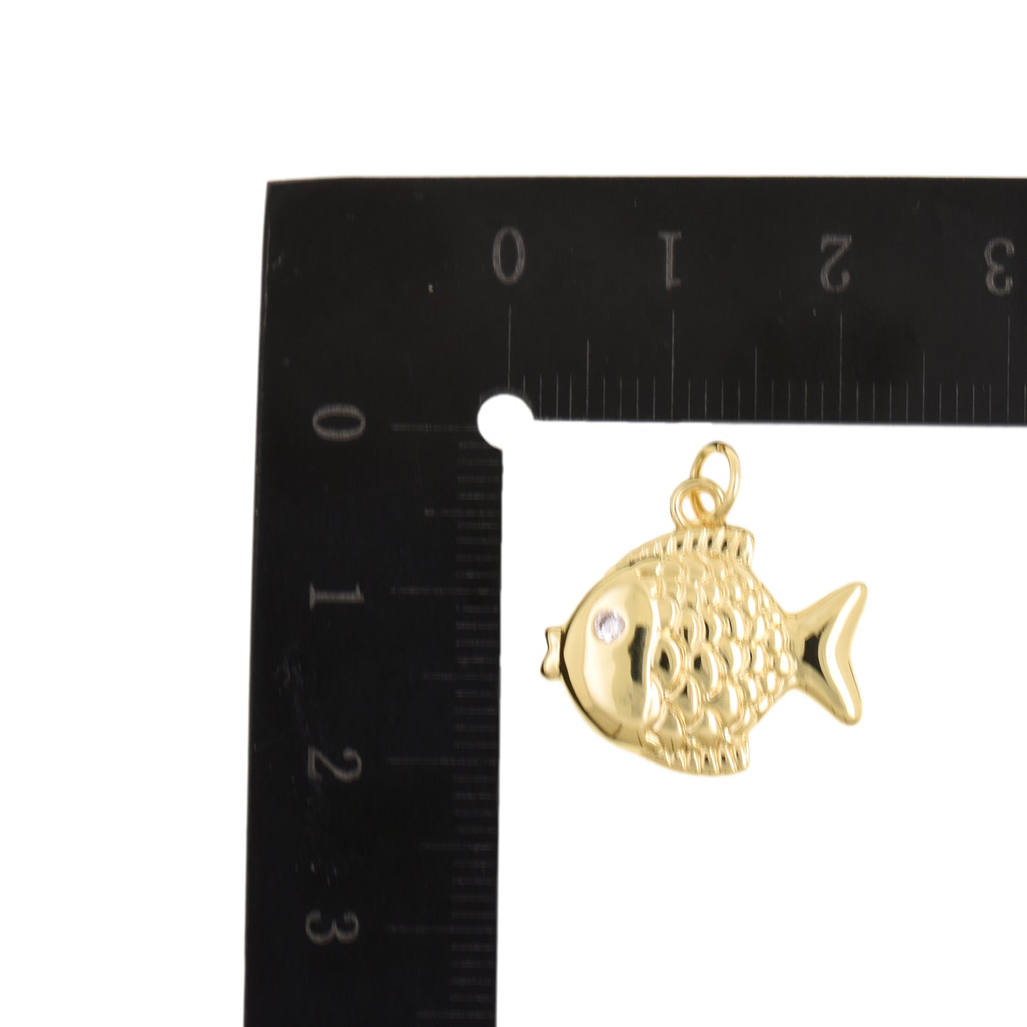 Stylish Gold Fish Necklace Pendant 18x19.3mm
