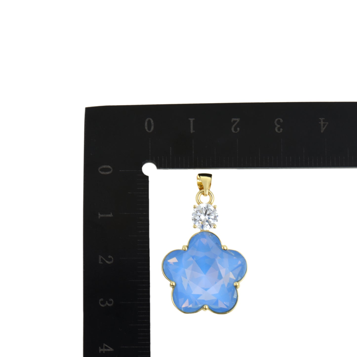 Exquisite Floral Pendant with Gold Border and Gem 19.2x28.2mm