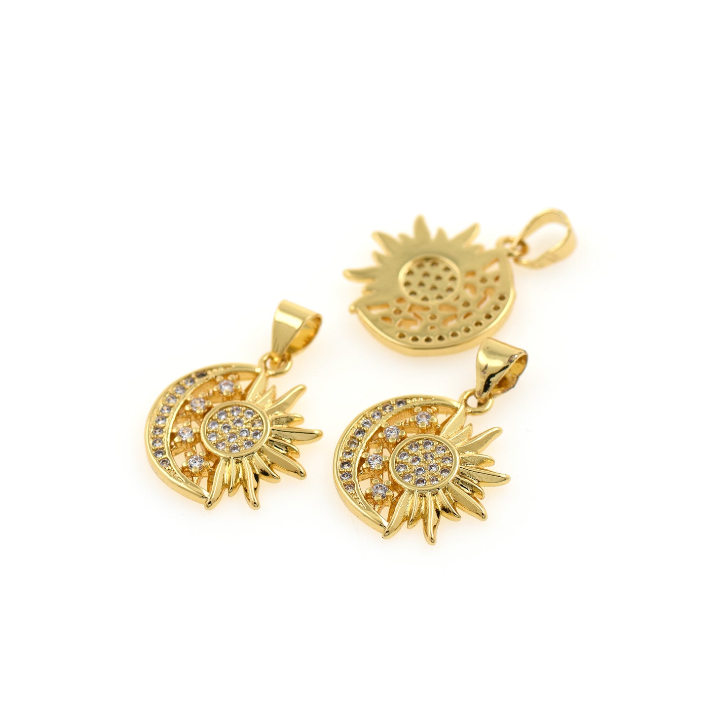 18K Gold Sun and Moon Pendant 16x18.5mm