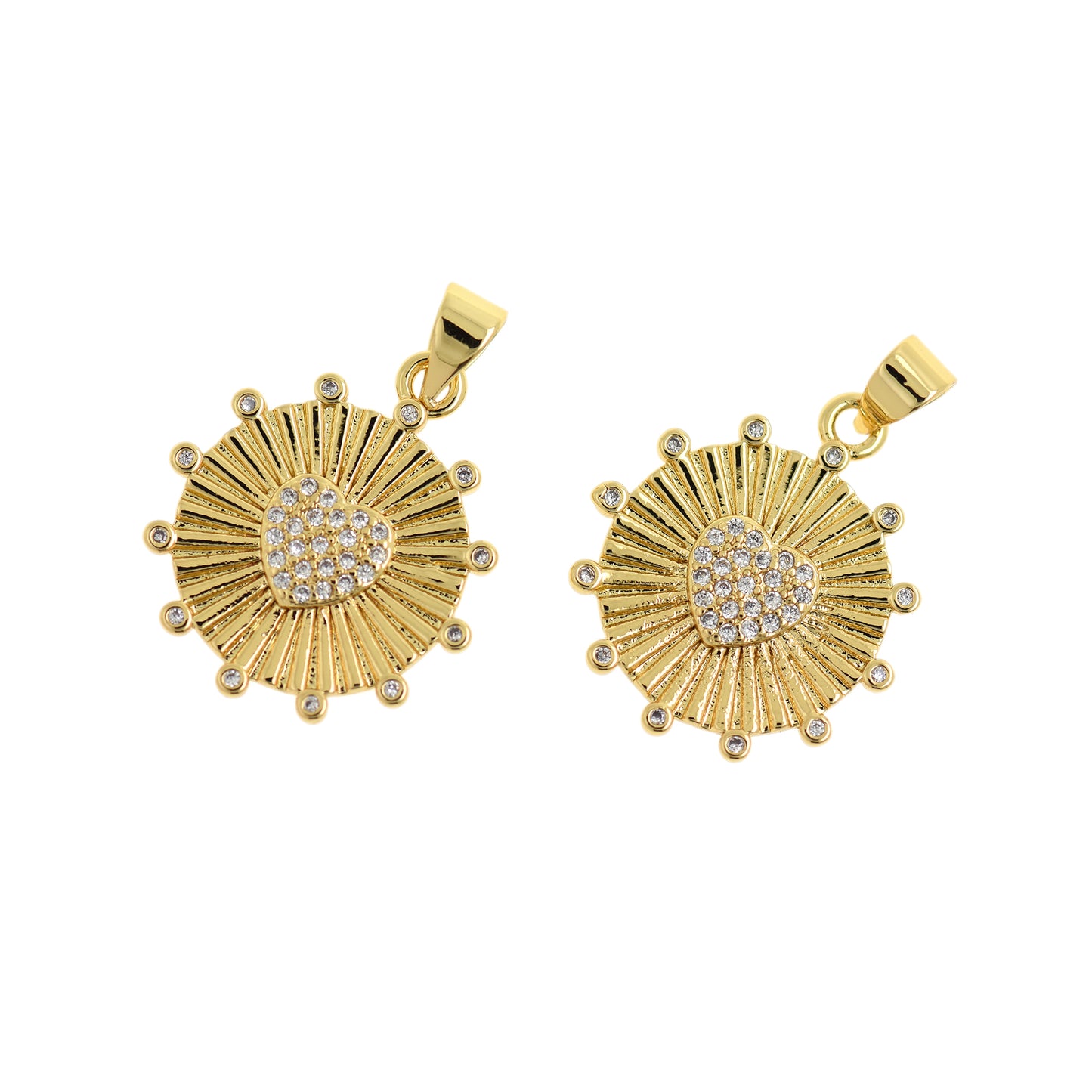 18K Gold Plated Round Heart Pendant 18.5mm